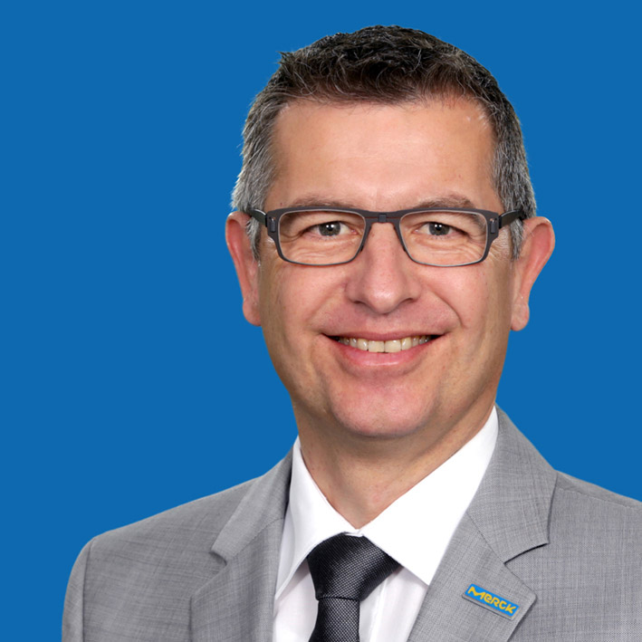 Dr. Thorsten Clajus